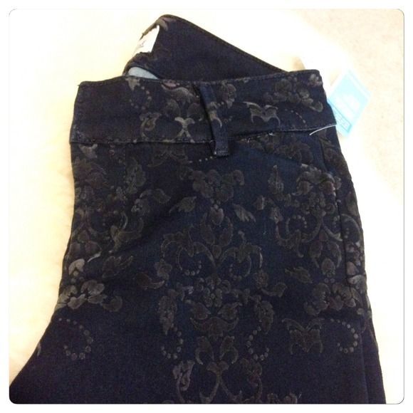 🌷Old Navy Pants🌷 - Picture 3 of 4